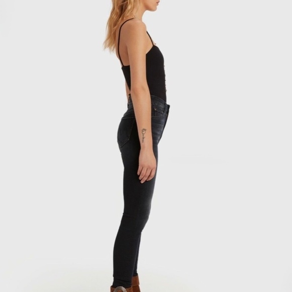 MOTHER High Waisted Looker Skinny Jeans in Coffee Tea or Me Size 27 - Picture 4 of 9